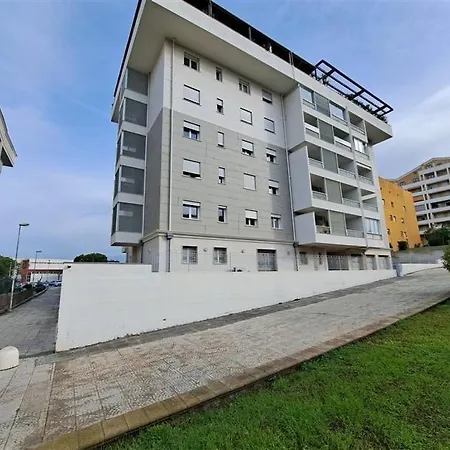Nenni House * 사사리